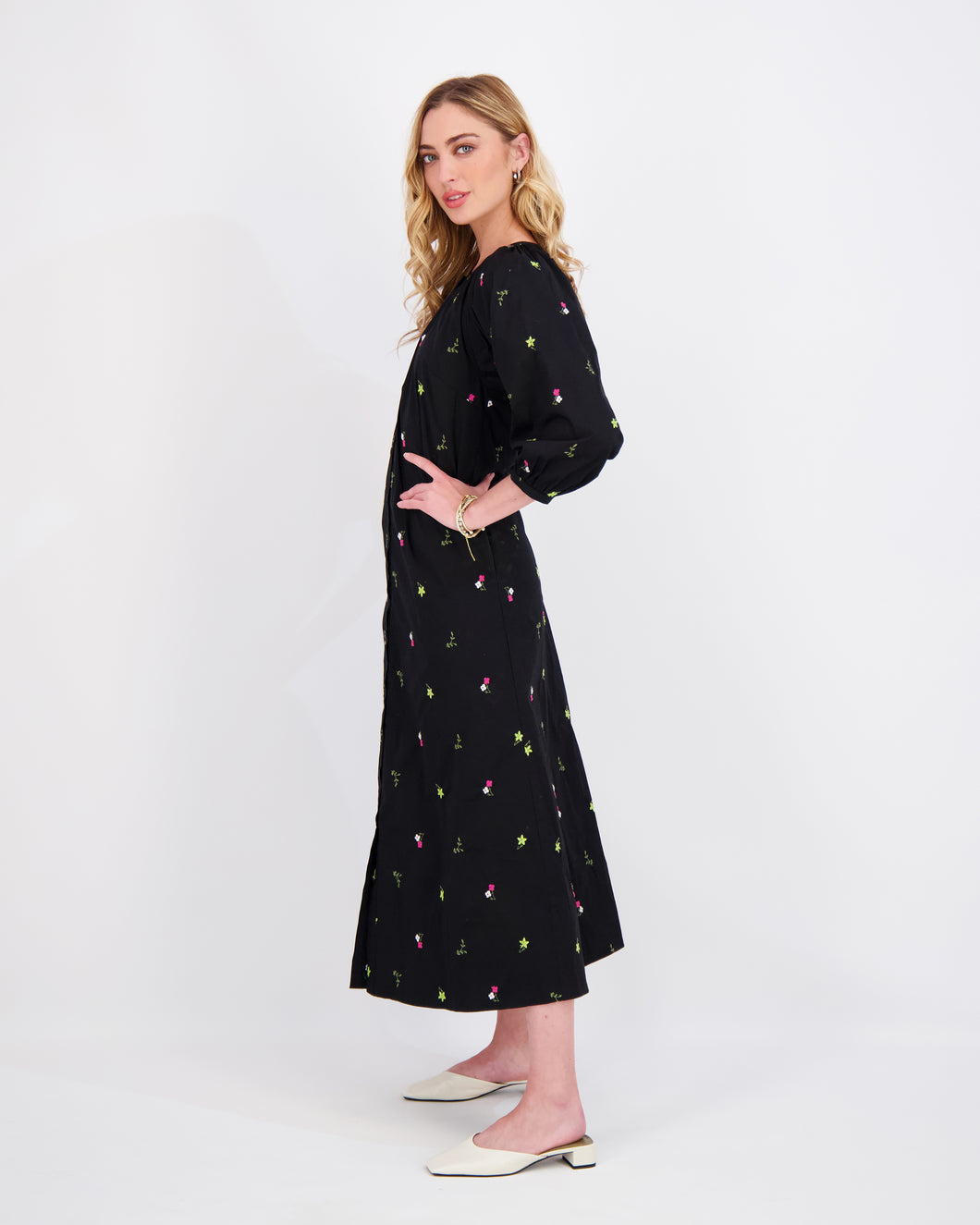 *FINAL SALE* Embroidered Dress in Black