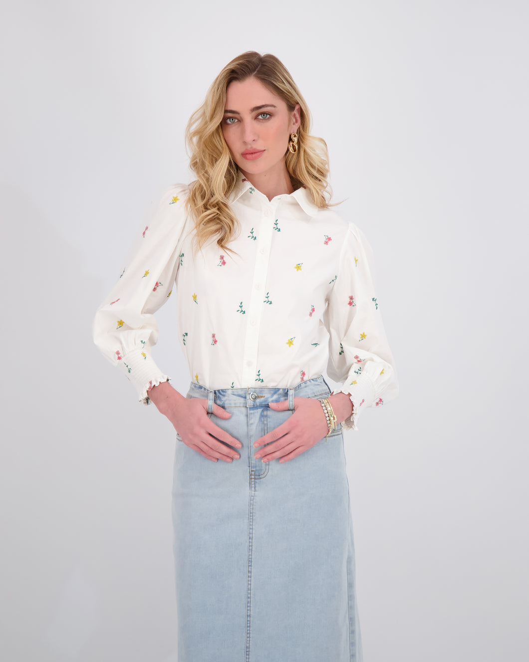 *FINAL SALE* Floral Embroidered Blouse