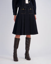 Load image into Gallery viewer, Short Denim Skirt

