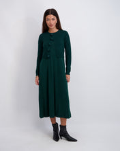 Load image into Gallery viewer, Rosette Set in Emerald
